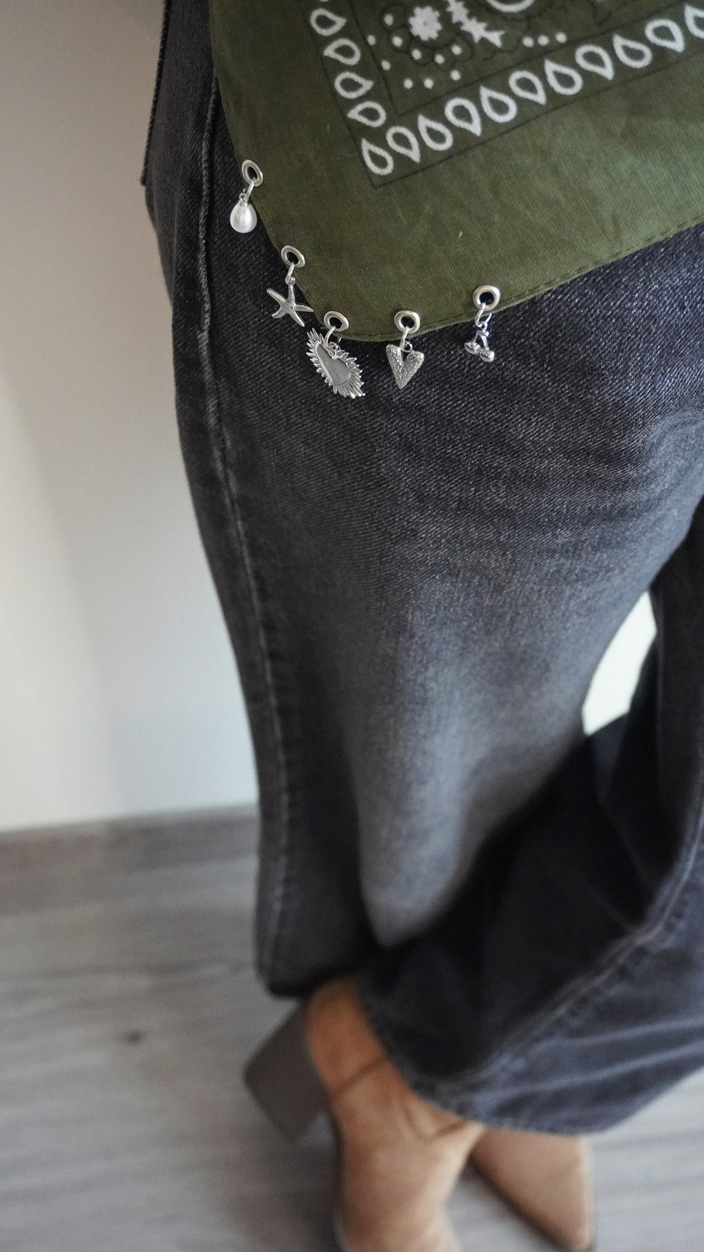 Bandana à charms Kaki