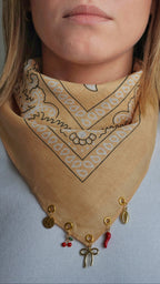 Bandana à charms Beige