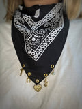 Bandana à charms Noir